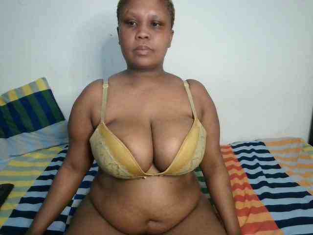 BIGTITTISXX webcam