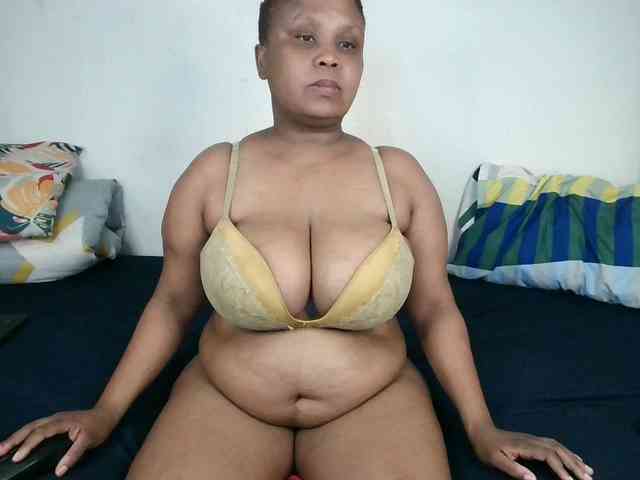 BIGTITTISXX BIGTITTISXX