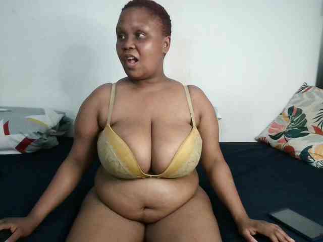 BIGTITTISXX BIGTITTISXX