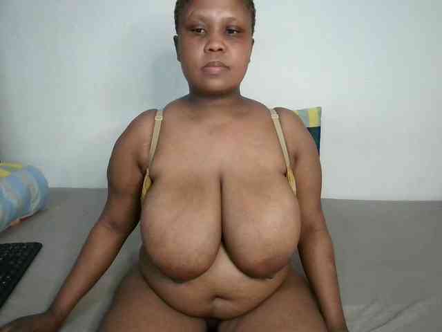 BIGTITTISXX webcam