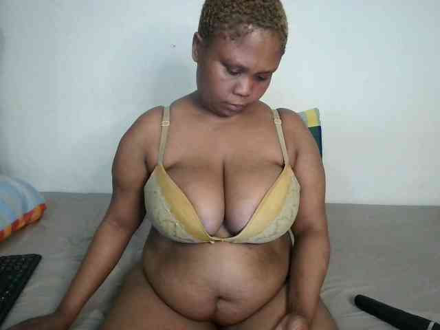 BIGTITTISXX