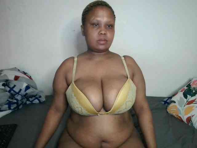 BIGTITTISXX webcam