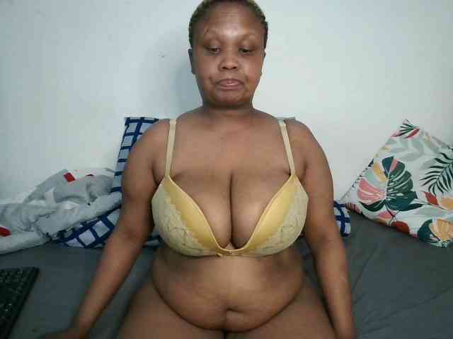 BIGTITTISXX