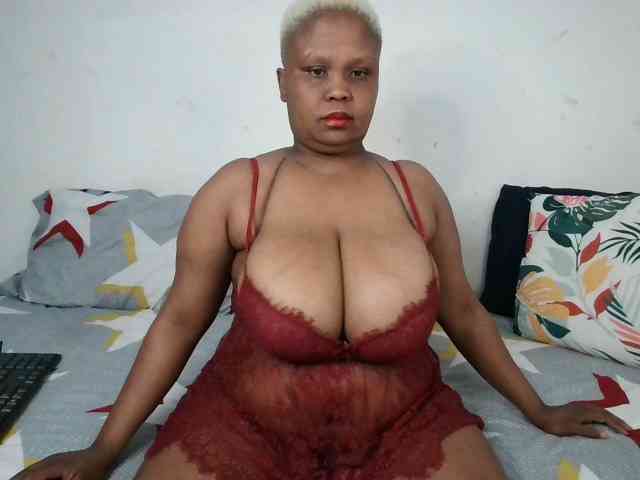 BIGTITTISXX BIGTITTISXX