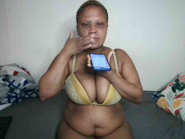 BIGTITTISXX webcam