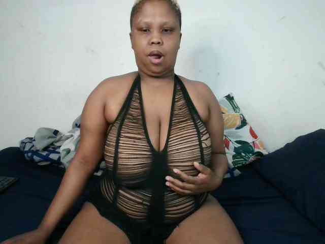 BIGTITTISXX Live Webcam on BongaCams