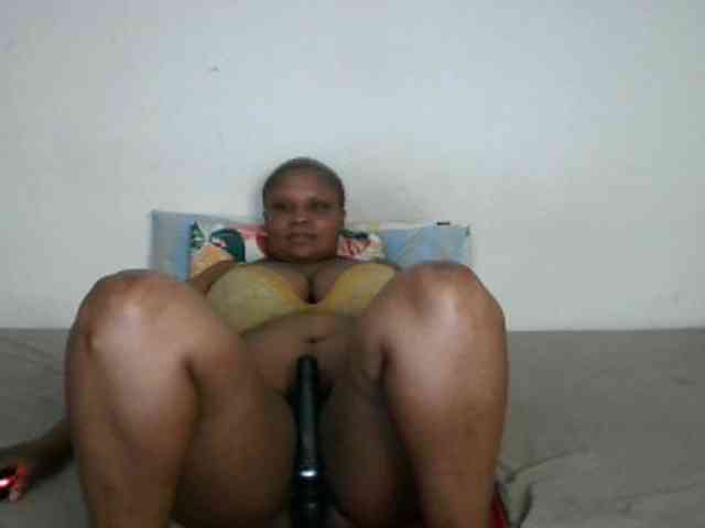 BIGTITTISXX webcam