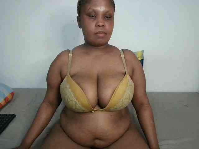 BIGTITTISXX webcam