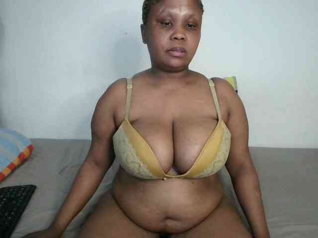 BIGTITTISXX webcam