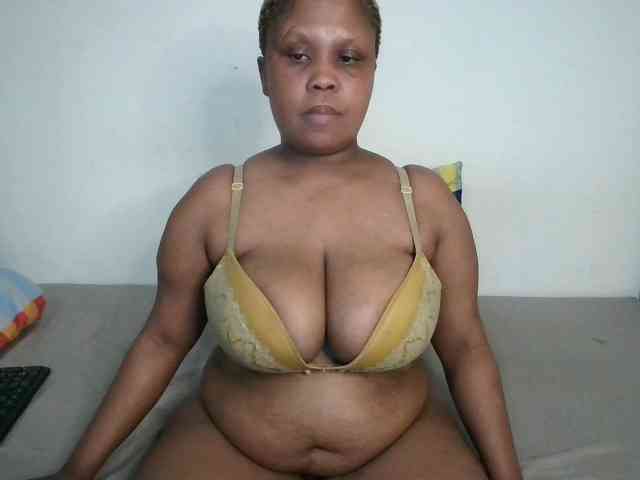 BIGTITTISXX webcam