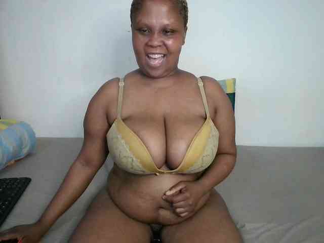 BIGTITTISXX webcam