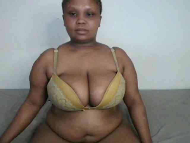 BIGTITTISXX webcam