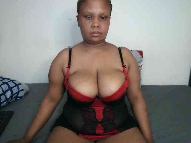 BIGTITTISXX webcam
