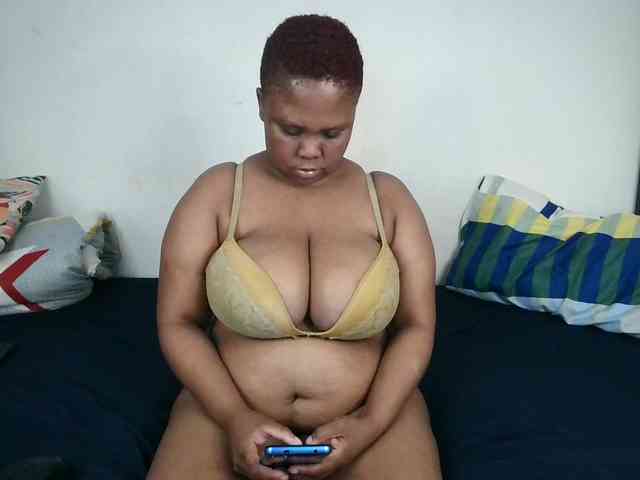 BIGTITTISXX BIGTITTISXX