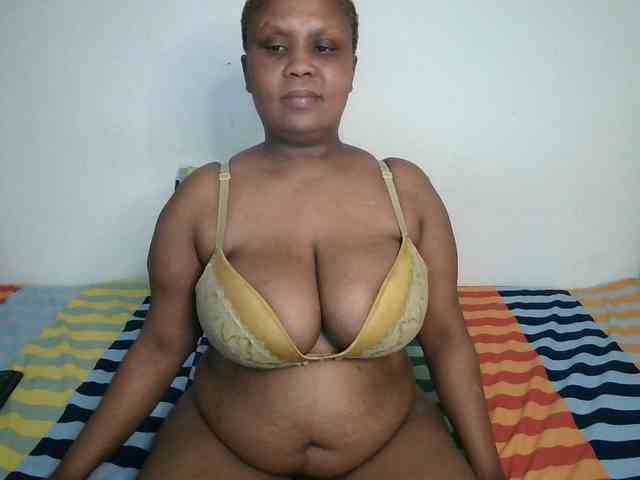 BIGTITTISXX webcam