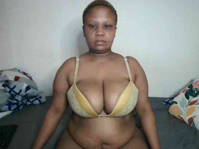 BIGTITTISXX webcam