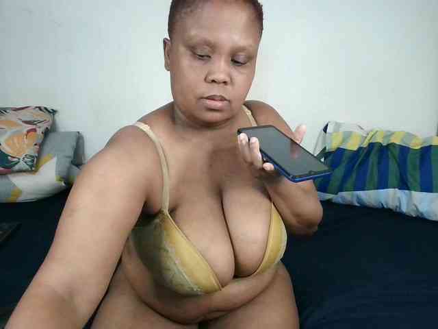 BIGTITTISXX BIGTITTISXX