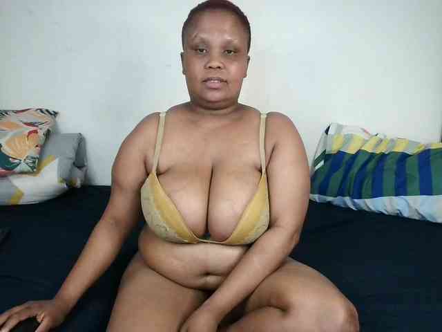 BIGTITTISXX BIGTITTISXX