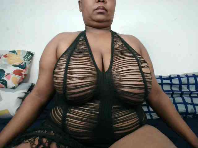 BIGTITTISXX BIGTITTISXX