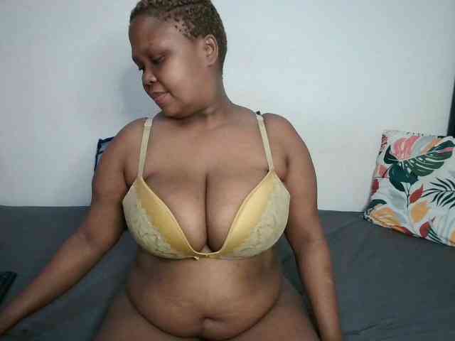BIGTITTISXX