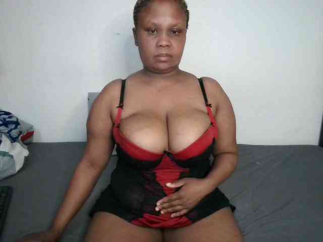 BIGTITTISXX webcam