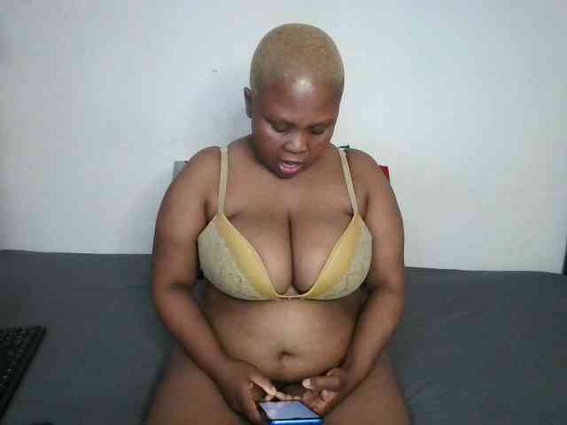 BIGTITTISXX