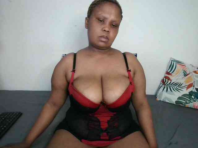BIGTITTISXX