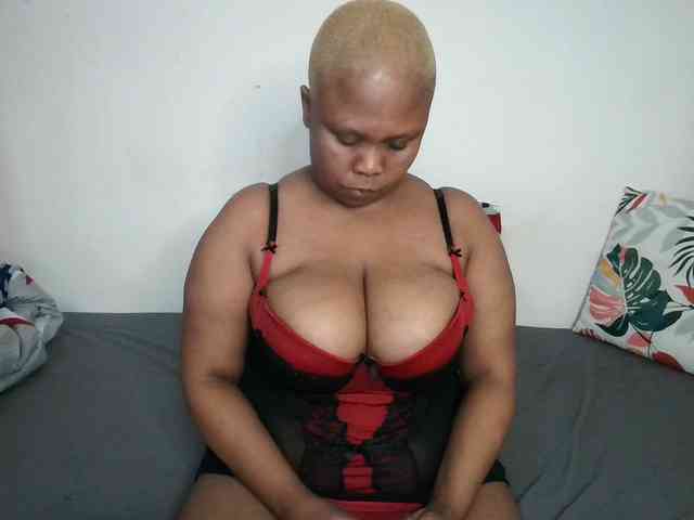 BIGTITTISXX