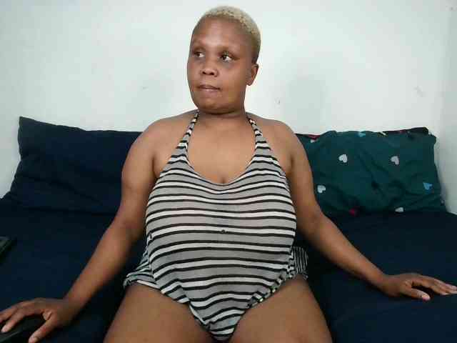 BIGTITTISXX BIGTITTISXX