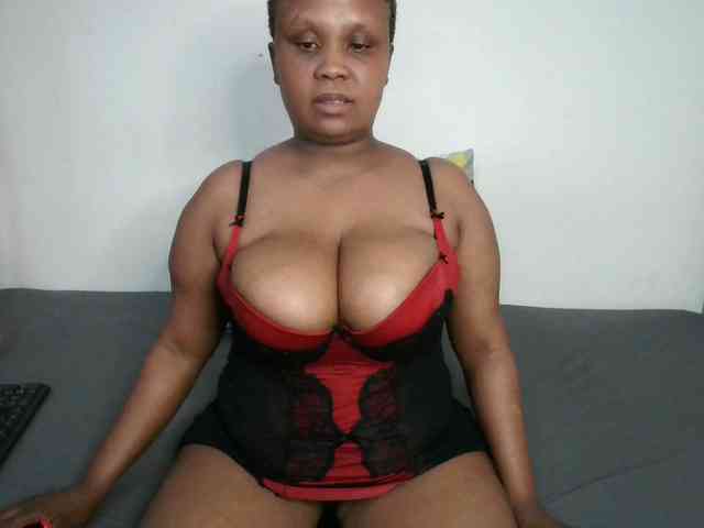 BIGTITTISXX webcam