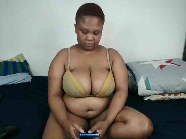 BIGTITTISXX Live Webcam on BongaCams