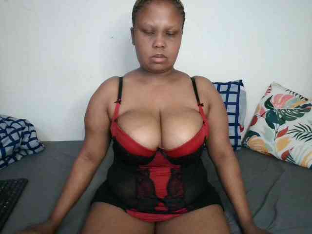 BIGTITTISXX webcam