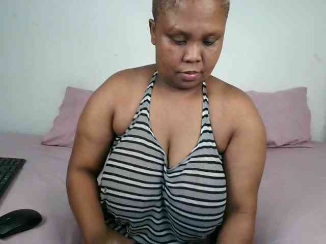 BIGTITTISXX BIGTITTISXX