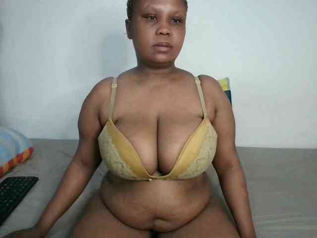 BIGTITTISXX webcam