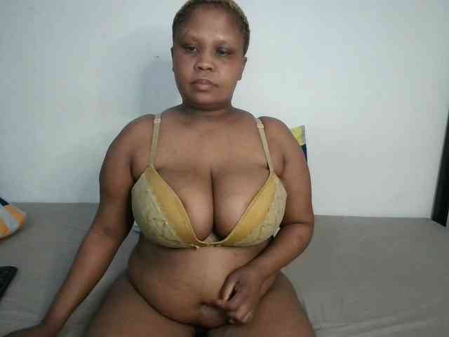 BIGTITTISXX
