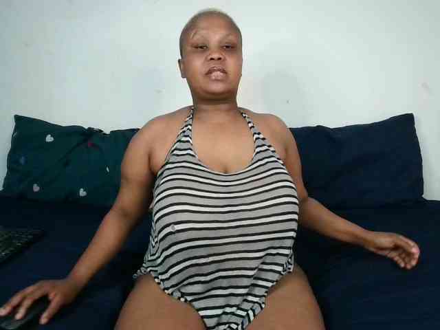 BIGTITTISXX BIGTITTISXX