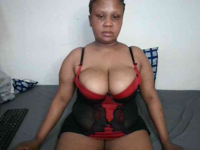 BIGTITTISXX webcam