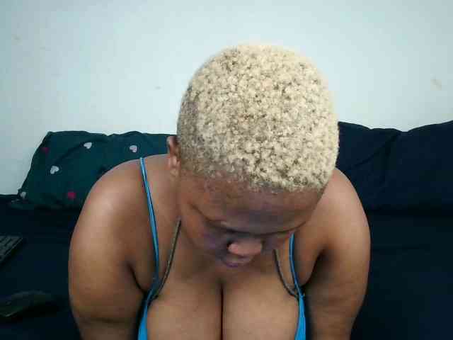 BIGTITTISXX BIGTITTISXX