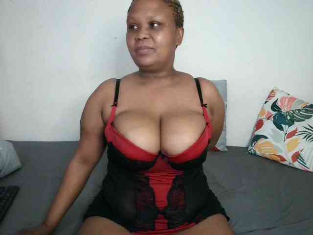 BIGTITTISXX Live Webcam on BongaCams