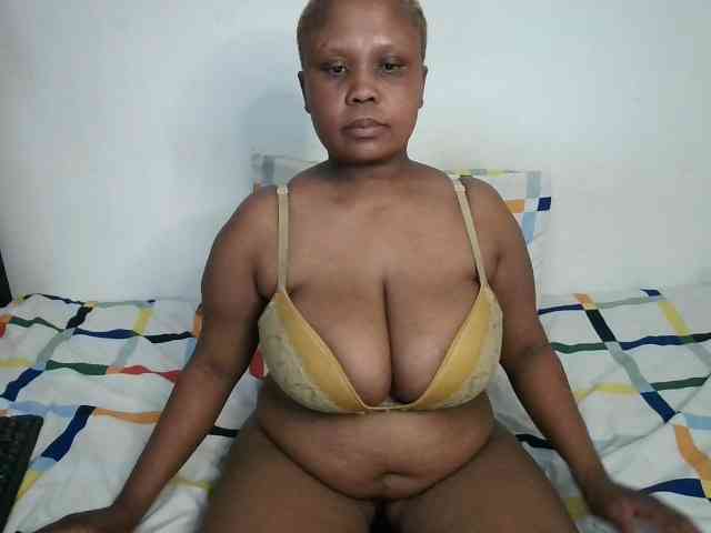 BIGTITTISXX BIGTITTISXX