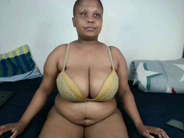 BIGTITTISXX Live Webcam on BongaCams