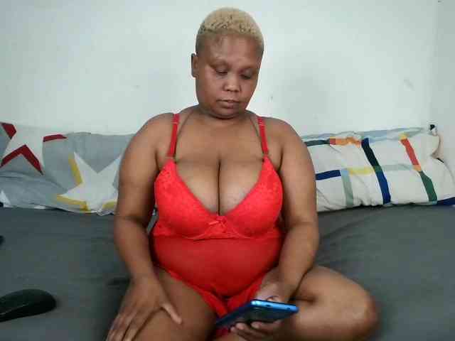 BIGTITTISXX BIGTITTISXX