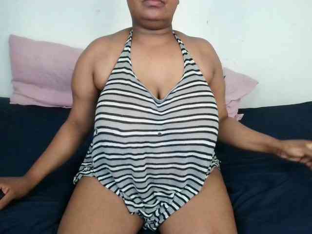 BIGTITTISXX webcam