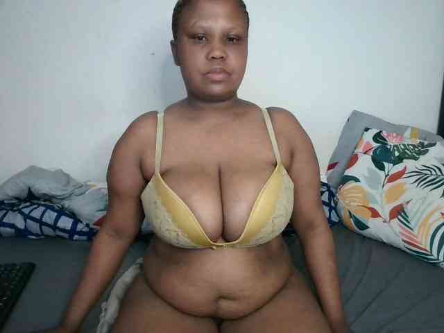 BIGTITTISXX webcam