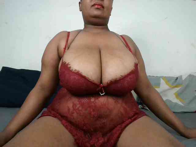 BIGTITTISXX BIGTITTISXX