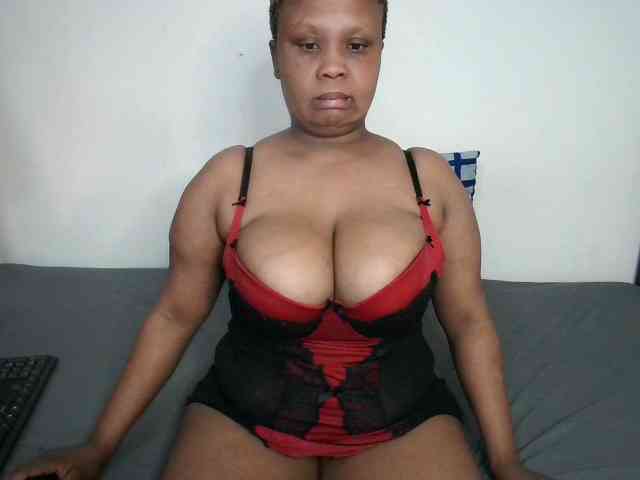 BIGTITTISXX webcam