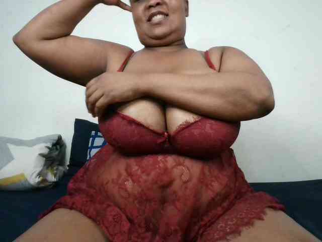 BIGTITTISXX BIGTITTISXX