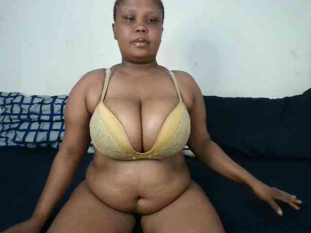 BIGTITTISXX webcam