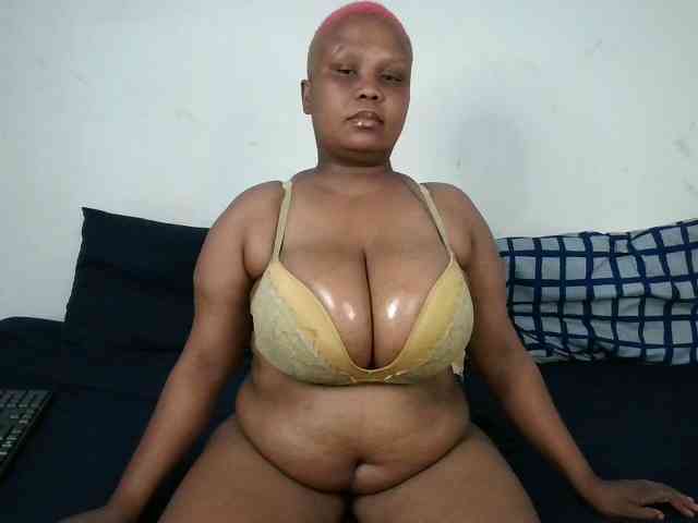 BIGTITTISXX BIGTITTISXX