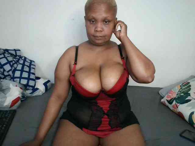 BIGTITTISXX